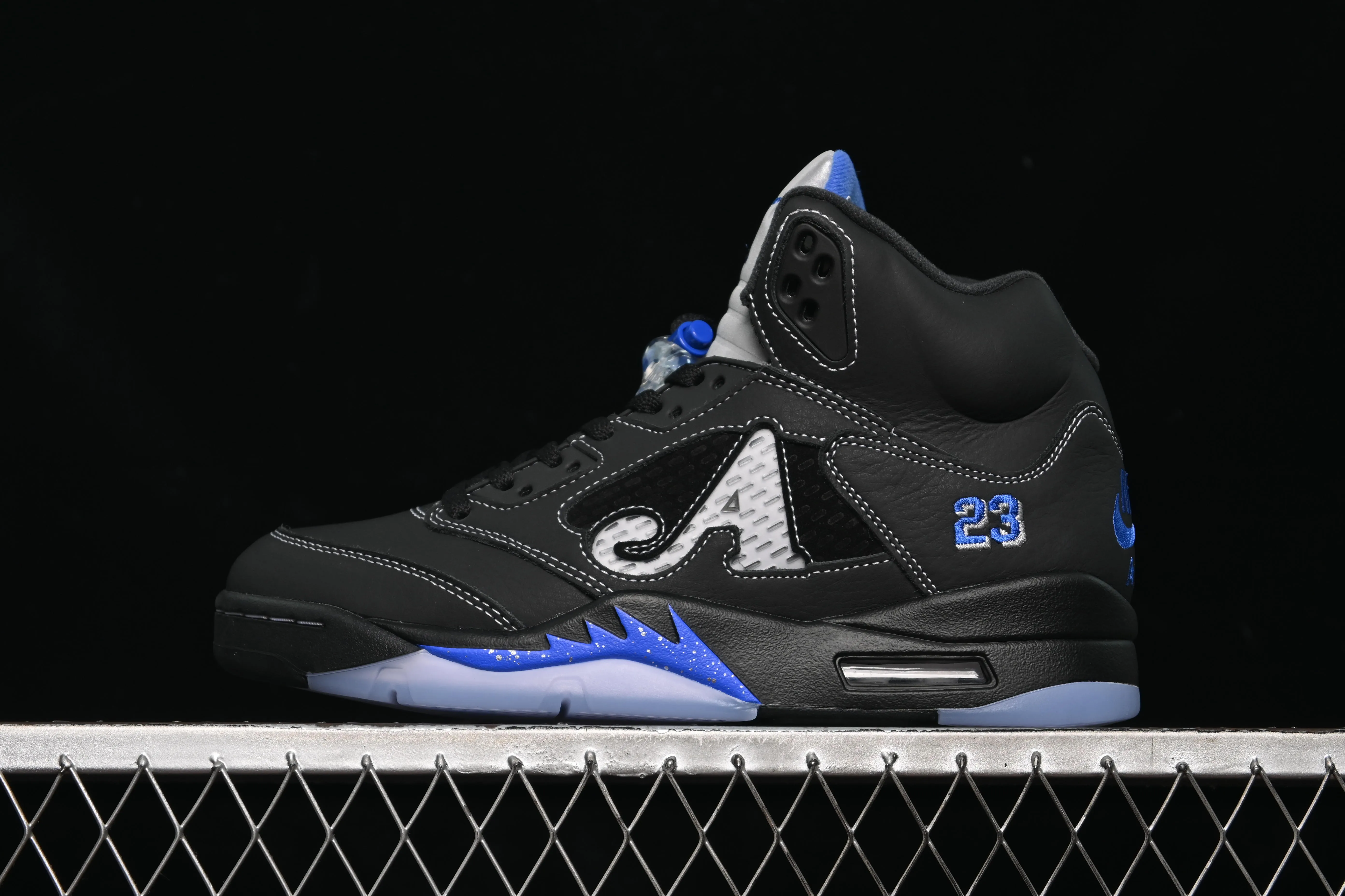 All categories Air Jordan Jordan series basketball shoes Air Jordan 5 OG version Awake NY x Air Jordan 5 "Black Metallic" AJ5 Joe 5 joint model black and gray DV4982-004